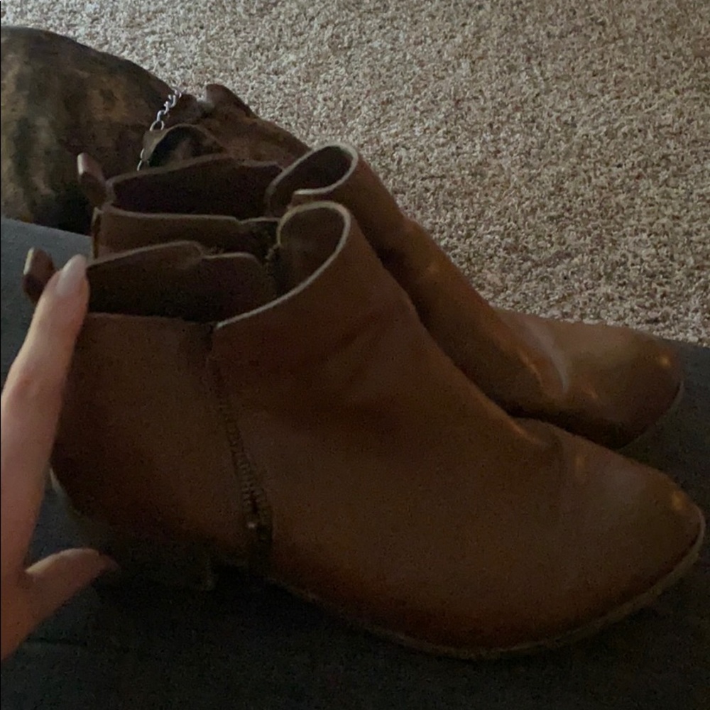 Ankle boots